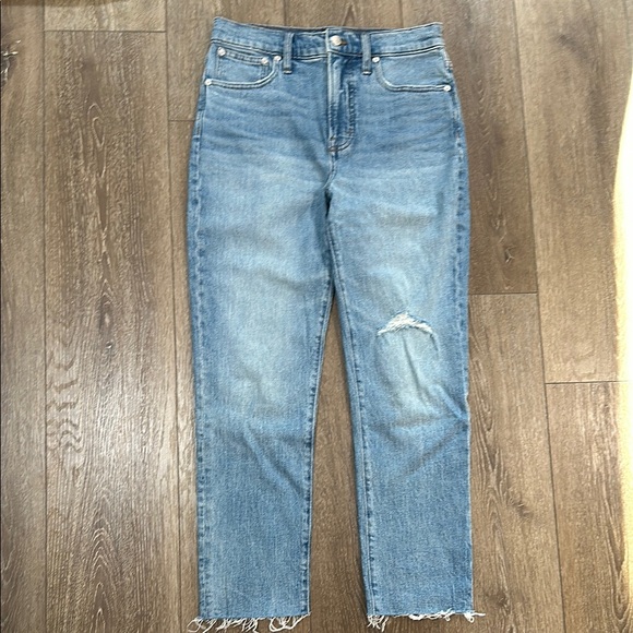 Madewell Denim - Madewell Perfect Vintage Crop Jean Size 28. Only worn once.